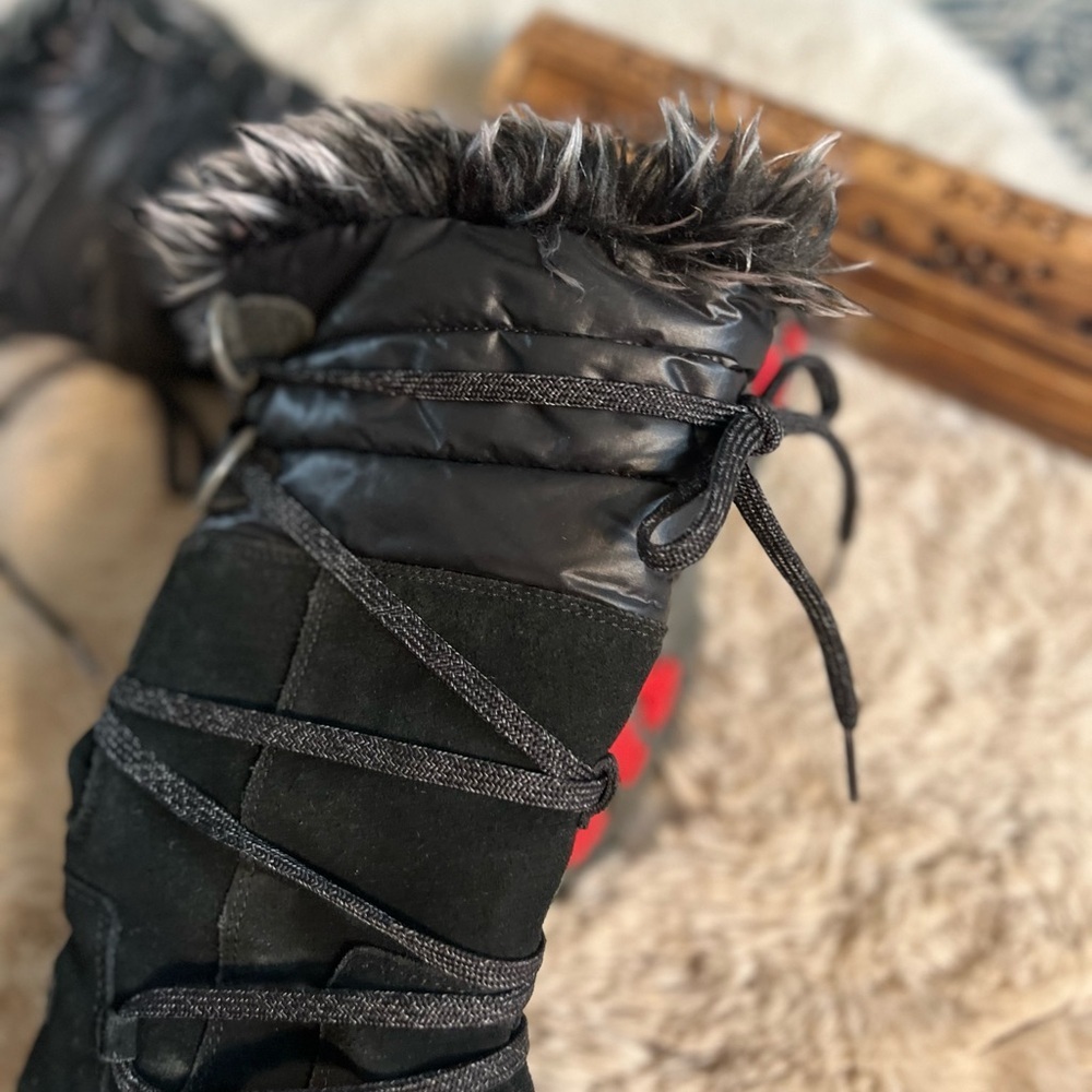 The North Face Women's Jozie Purna
Boot Size 7 Black Suede primaloft 200 gr Fur - Picture 6 of 16